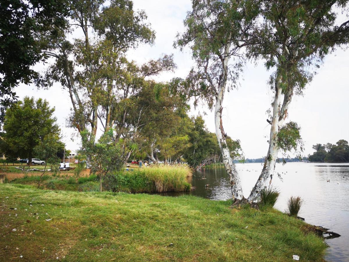 بينوني Southy Inn By The Lake المظهر الخارجي الصورة