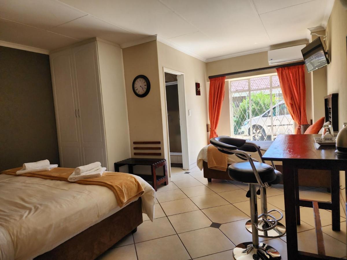 بينوني Southy Inn By The Lake المظهر الخارجي الصورة