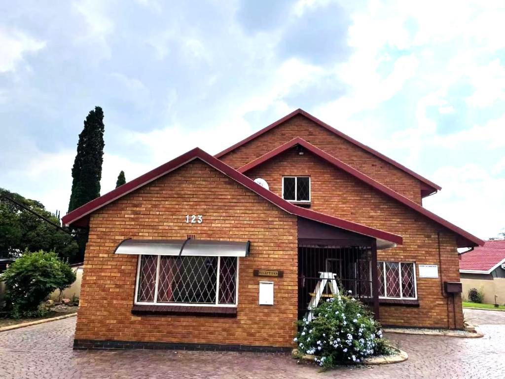 بينوني Southy Inn By The Lake المظهر الخارجي الصورة