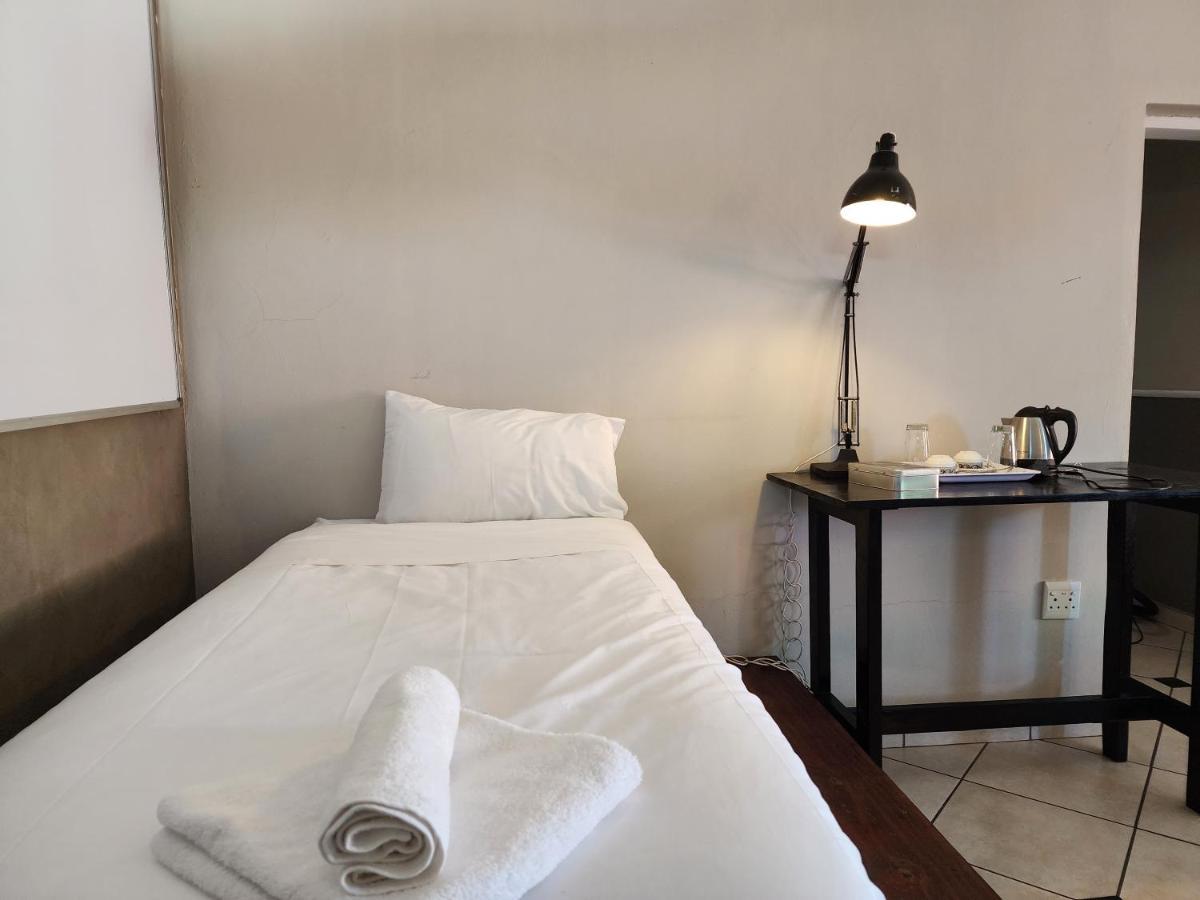 بينوني Southy Inn By The Lake المظهر الخارجي الصورة