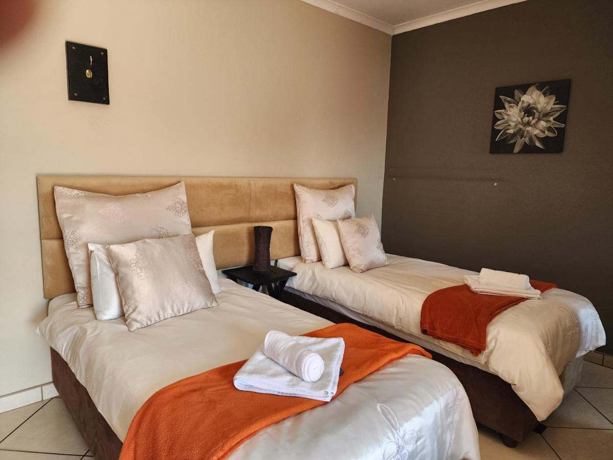 بينوني Southy Inn By The Lake المظهر الخارجي الصورة